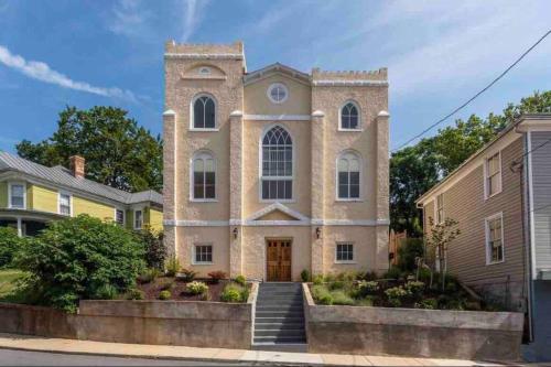 The Revival Room: Historic Staunton detail