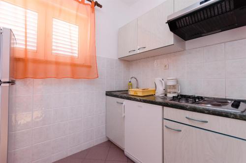 Apartments Mirjana - image 6