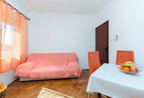 One-Bedroom Apartment - Second Floor image 5
