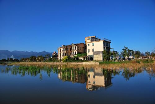 Full Sweet Inn - image 2