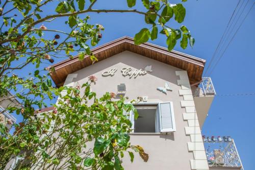 Зовнішній вигляд готелю, IL CEPPO sui sentieri per Amalfi in Пімонте