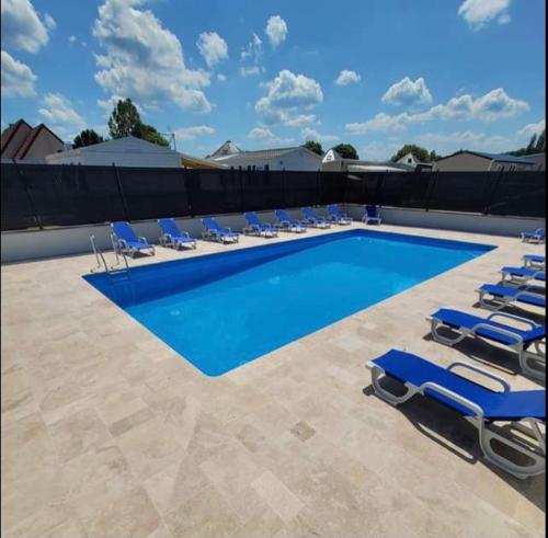 Peldbaseins, Mobil home Cristal in Biville-sur-Mer
