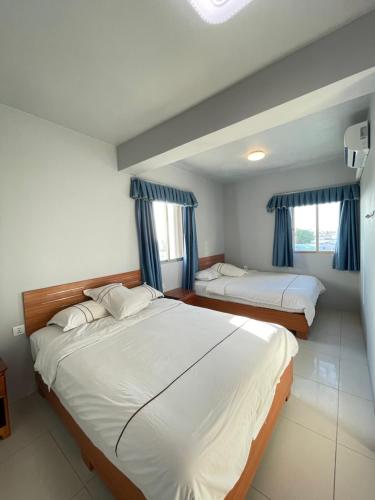 Quad room, deluxe