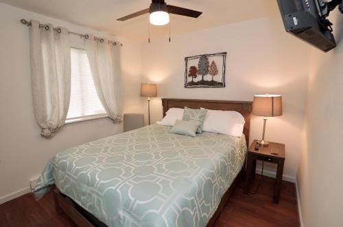 ADA-accessible, newly remodeled 3-BR/2-Bath Home in Tobyhanna, USA