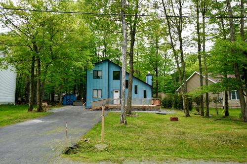 ADA-accessible, newly remodeled 3-BR/2-Bath Home - Chalet - Tobyhanna