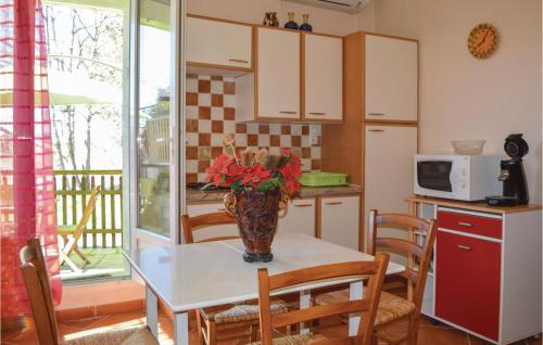 One-Bedroom Apartment in Zonza - main image