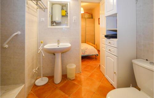 One-Bedroom Apartment in Zonza - image 9