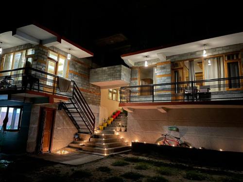 Slojourne, Manali - Stays, Experiences and Events