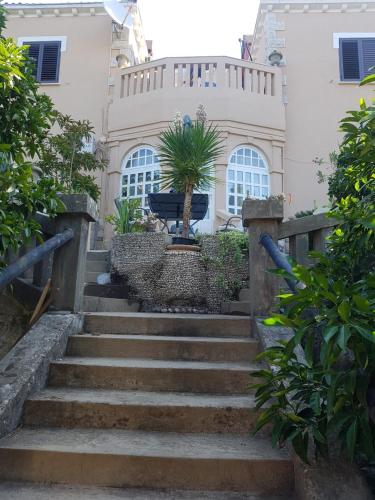 Villa Tiha - image 8