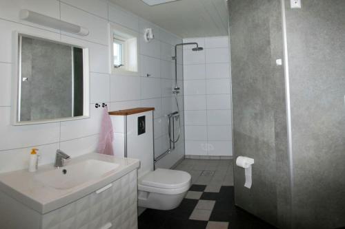 Ванна кімната, Nesseby Guesthouse in Varangerbotn