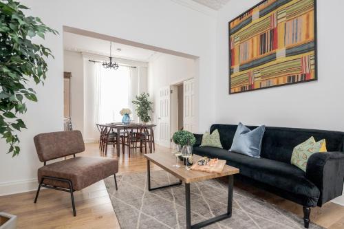Elegant 3Bed Apartment in Kensington Olympia, Londyn (zdjęcie 8)