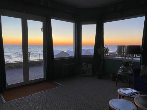 Aux Bains des Mots in Saint-Aubin-sur-Mer