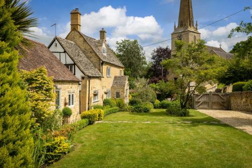 Blenheim Cottage, Beautiful 15th Century Cotswold Cottage, 4 Bed, Nr Chipping Campden gîte à louer Mickleton