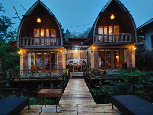 MUNDUK RETREAT - Pondok Pekak Lelut, Bali