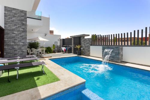 . Villa MOSA 3 beds + 3 Bath villa with pool