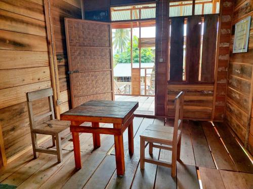 Sunset Cottages by Harry & Mimin in Gorontalo