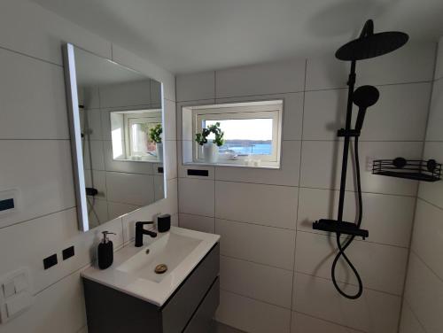 Vannas istaba, New villa, 45sqm, 2 bedrooms, loft, 80m from beach, fantastic views & very quiet area in Gottskar