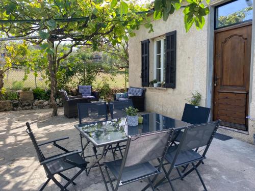 La Bastide de Jean Maison de charme dans un domaine equestre privé (La Bastide de Jean Maison de charme dans un domaine equestre prive) in 格拉斯