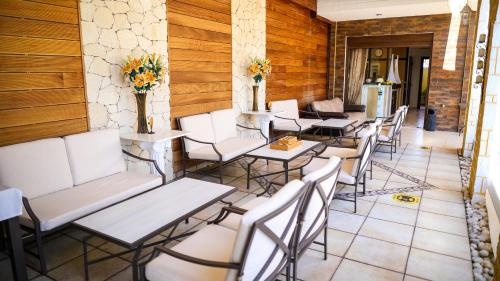 Saint George Beach Hotel in Neos Marmaras