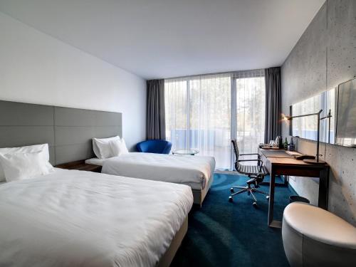 2 twin beds