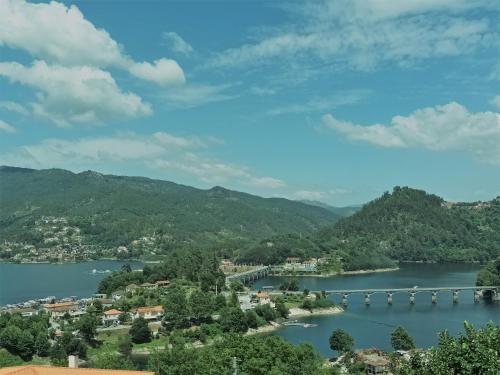 Casa de Ribes T2 Vista Fantástica (Casa de Ribes T2 Vista Fantastica) in ริโอกัลโด