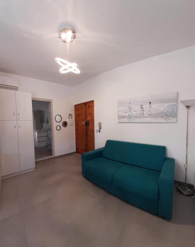 One-Bedroom Apartment image 10