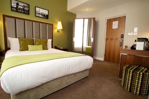 The Belgrave Hotel - image 9