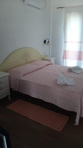 2 twin beds