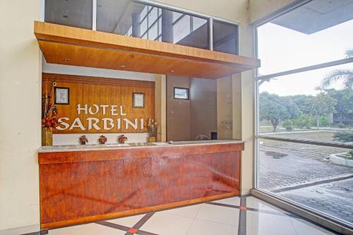 OYO 90947 Hotel Sarbini