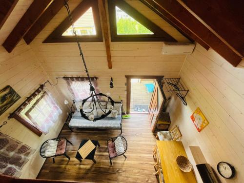 2 bedrooms, 5 beds