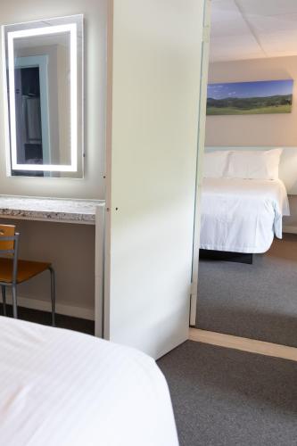2 double beds