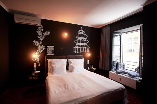 WDREI Hotel Image