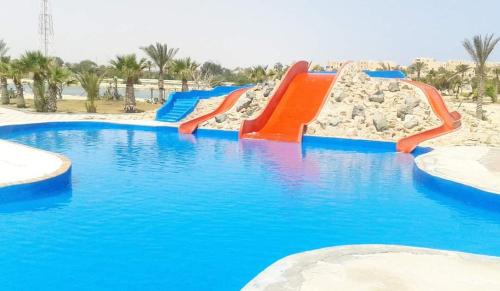 Water park, شاليه رائع مجدد للعائلات فقط باندلسيه مطروح in Marsa Matruh