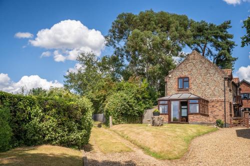 Morea Cottage - 2 Bed