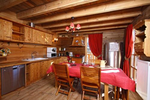 Odalys Chalet Melusine - image 8