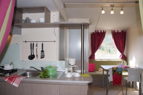 2 bedrooms, 3 beds