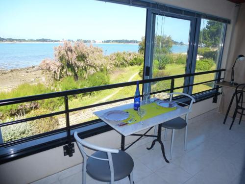 . 180 panoramic sea view, apartment, Roscoff