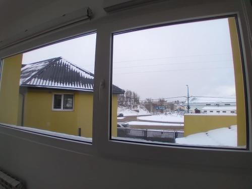 Two-Bedroom House image 3