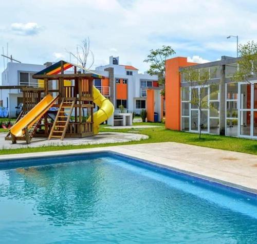 hermosa casa en coto privado especial para ti y tu familia in Tepic, Mexico