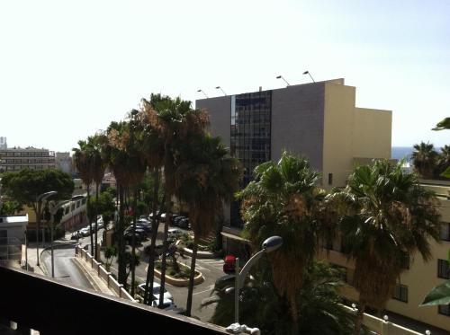 Two Bedroom Apartment in Spain - image 2