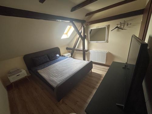 1 queen bed