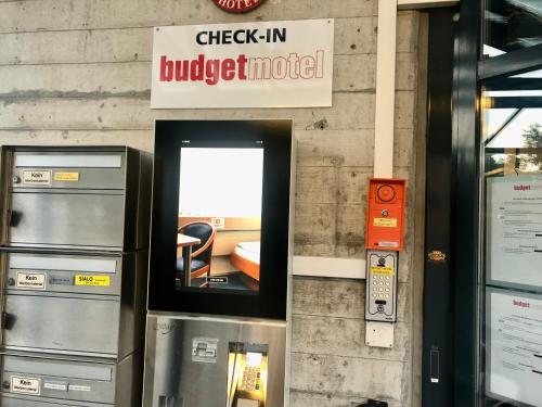 Budget Motel Self Check-In