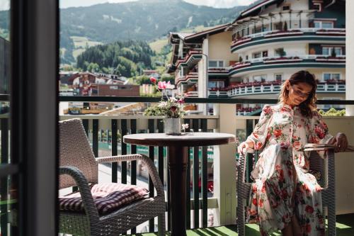 陽台/露台, Kohlerhof - 4 Star Wellness & Active Hotel in 福根