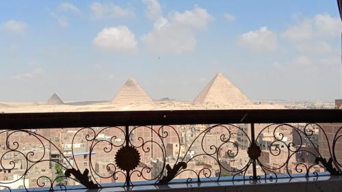 Isis Guest House Giza