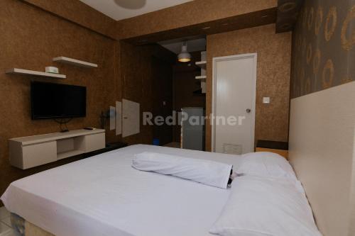 RedLiving Apartemen Podomoro Golf View - Queen Room Tower Dahoma