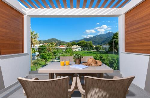 Hotel Aethria – Thassos Town, MO