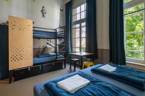 room detail thumbnail 0