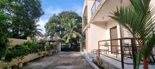 Tagoloan 'Boutique' Apartments in 東卡加延德奧羅