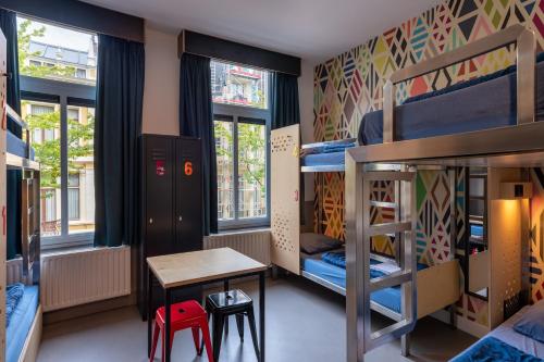 room detail thumbnail 0
