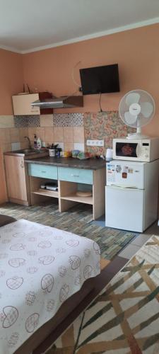 Day & Night Anykščiai Day & Night Anykščiai